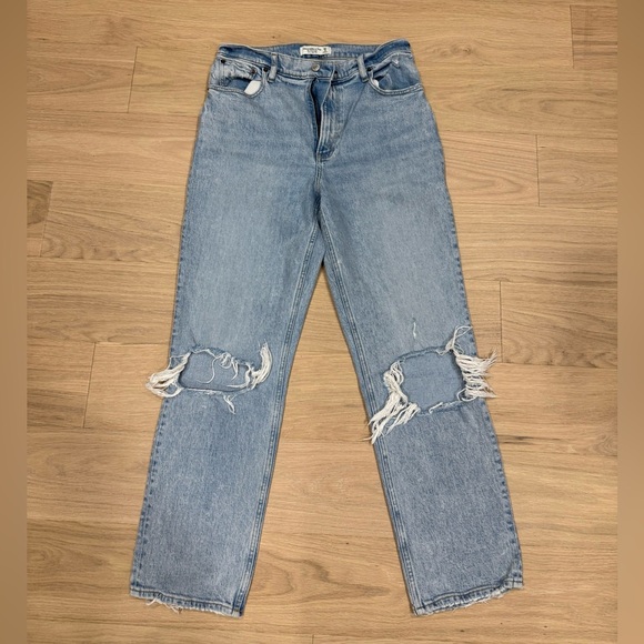 Abercrombie & Fitch Light Blue Ripped Jeans - Picture 1 of 3